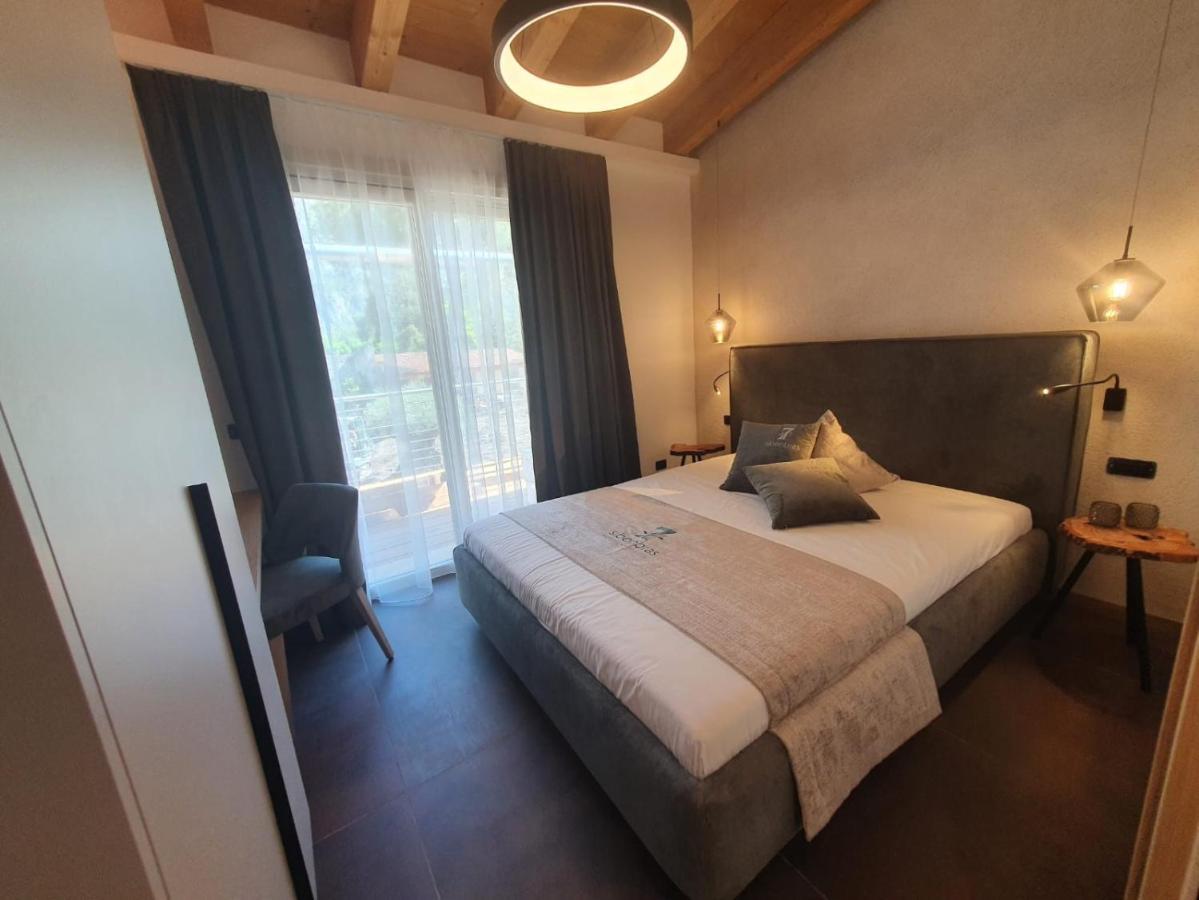 Sibenbras Natural Aparthotel Лимоне-суль-Гарда Экстерьер фото