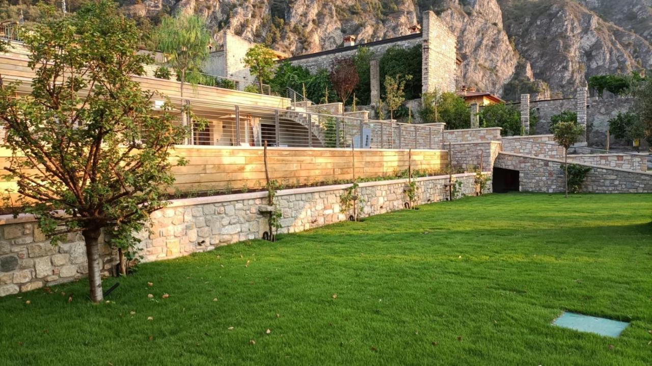 Sibenbras Natural Aparthotel Лимоне-суль-Гарда Экстерьер фото